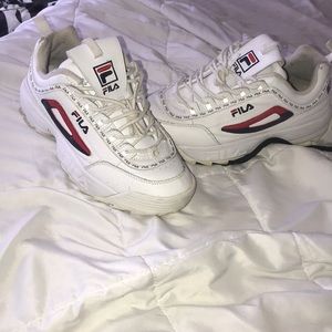 Fila disruptor 2 ( White on red )